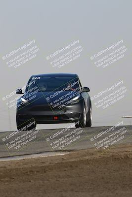 media/Oct-19-2025-Speed Ventures (Sun) [[a6e7fe67be]]/TC B/Session 1 (Grapevine)/